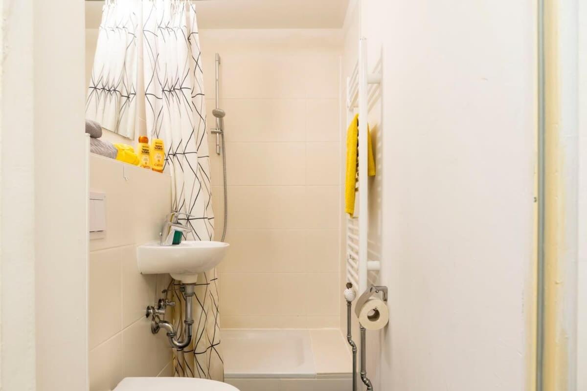 2 Bedroom In Great Location In Kreuzberg Berlin Zewnętrze zdjęcie